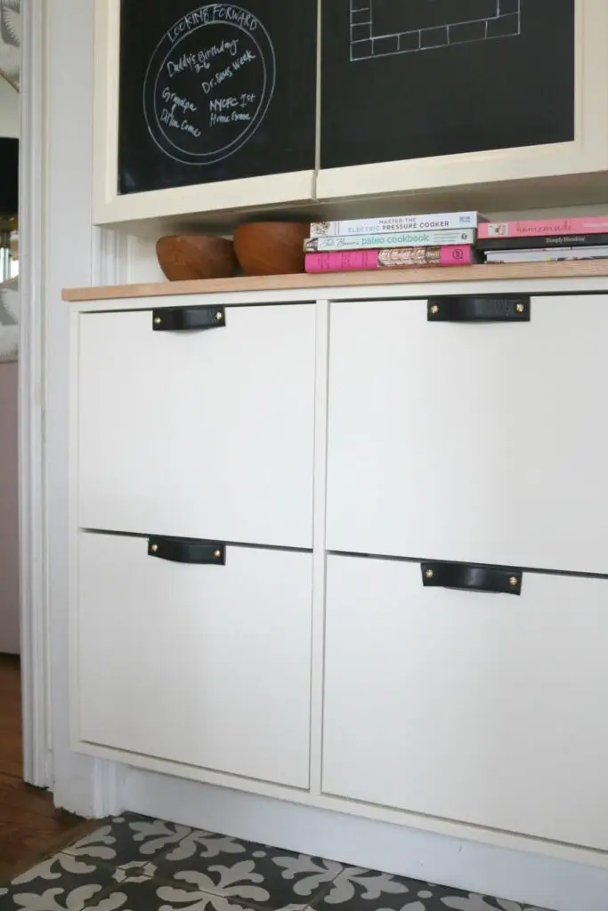 stall-ikea-hack-small-space-solution-in-our-living-room6