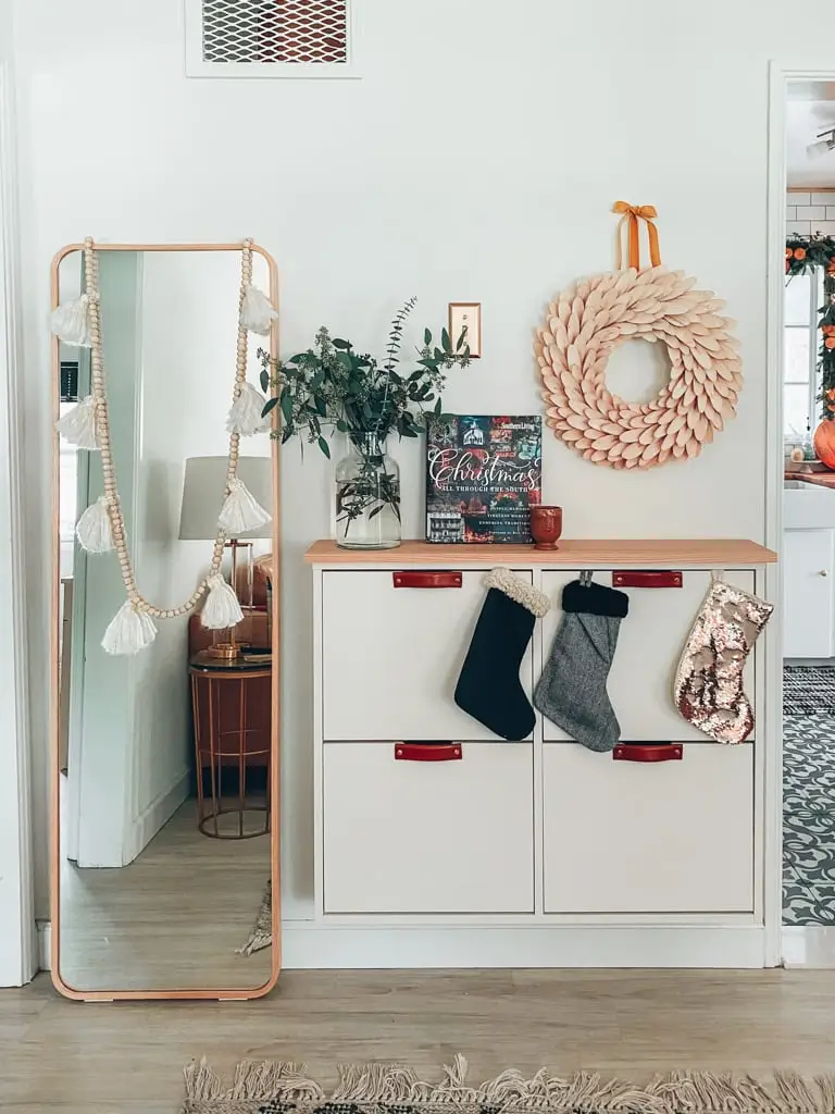 Christmas Garland, Tree and Other Holiday Décor in our Bungalow