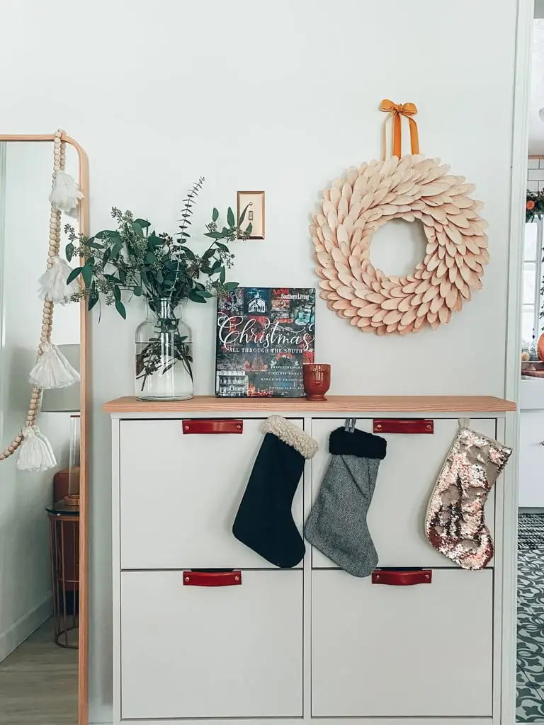 Christmas Garland, Tree and Other Holiday Décor in our Bungalow