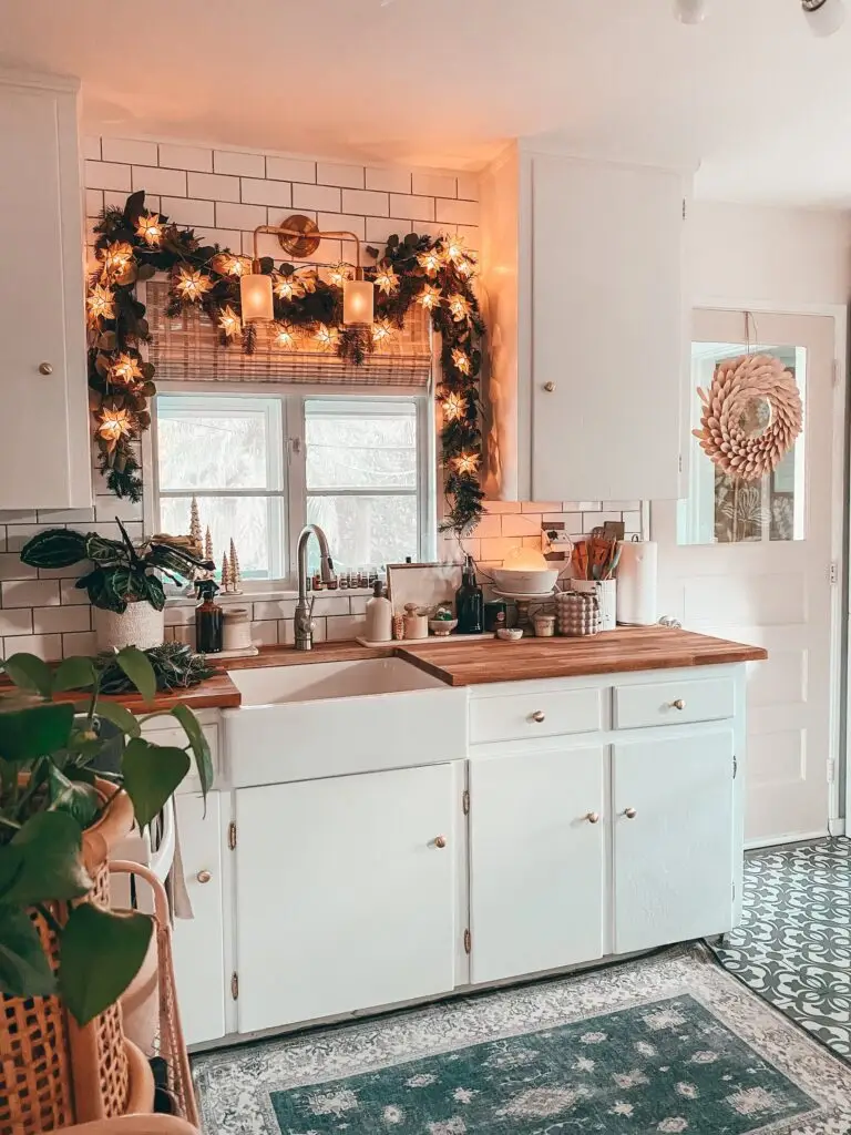 Christmas garland in kitchen