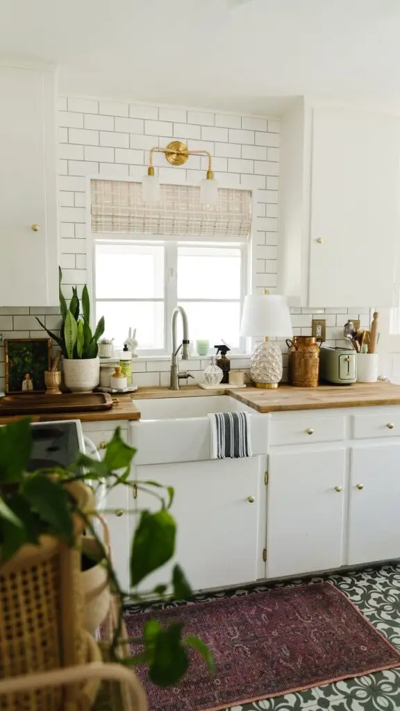 small kitchen with decor